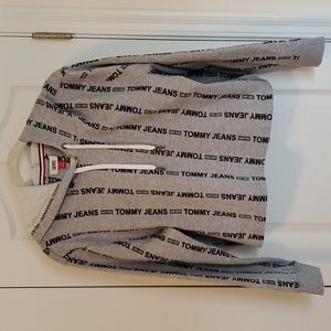 Tommy Hilfiger Women's hooded pullover crop top size Large.